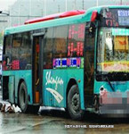 三車(chē)撞一人，責(zé)任如何分？