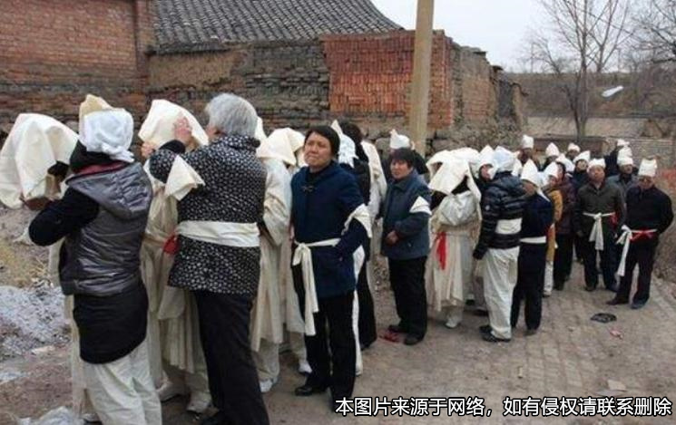 九荀老人去世后養(yǎng)子出現(xiàn)要求繼承房產(chǎn)，反被判向福利院支付費用