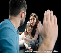 [上海離婚律師]丈夫婚內(nèi)家暴后分居多年，妻子兩次起訴離婚均被駁回
